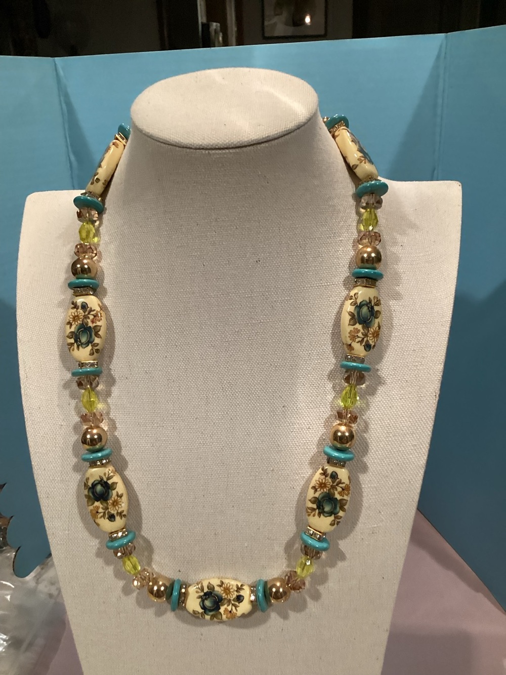 Artisan Crafted Floral Turquoise Accent Beaded Necklace